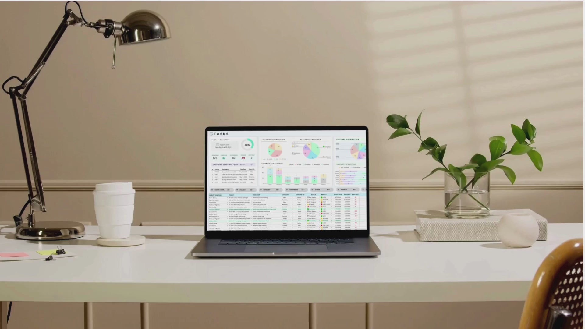 Cargar video: About Smart Kit Designs